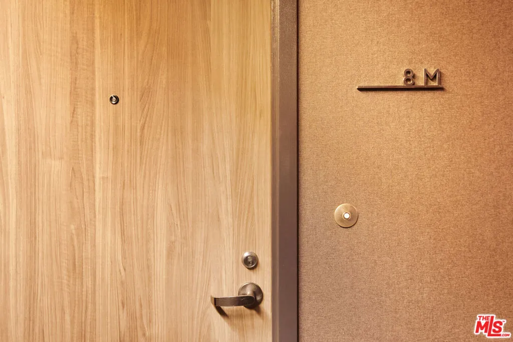 6250 Hollywood Boulevard 8m, Los Angeles, California 90028 home-pic-1